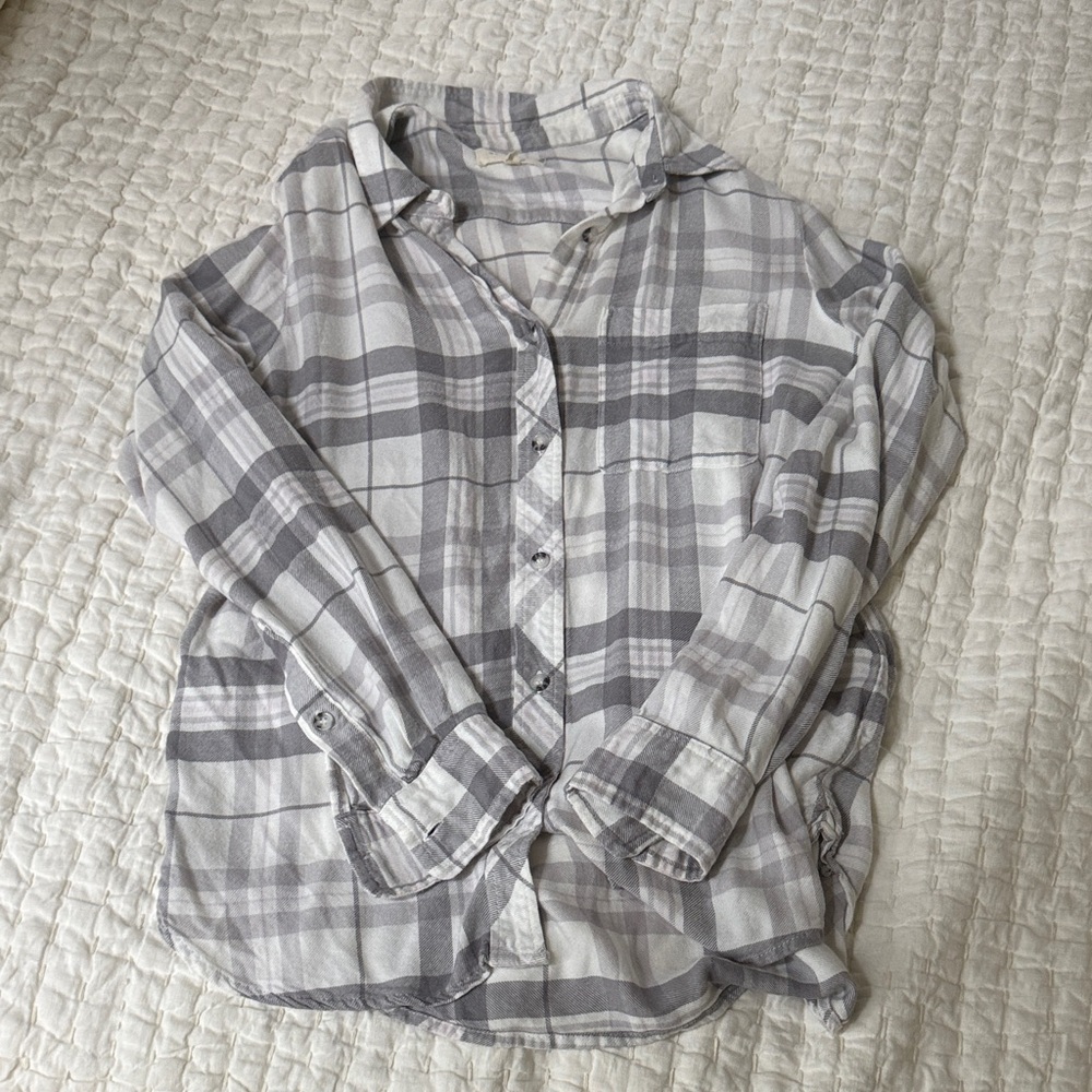 Gray Plaid Button-Up Shirt